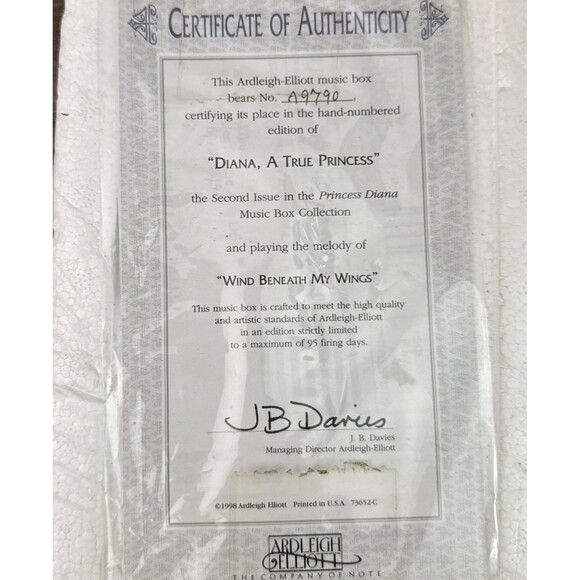 NEW In Orig. Pkg: Princess Diana Musical Heart Box "Diana, A Loving Portrait" - - Picture 2 of 8
